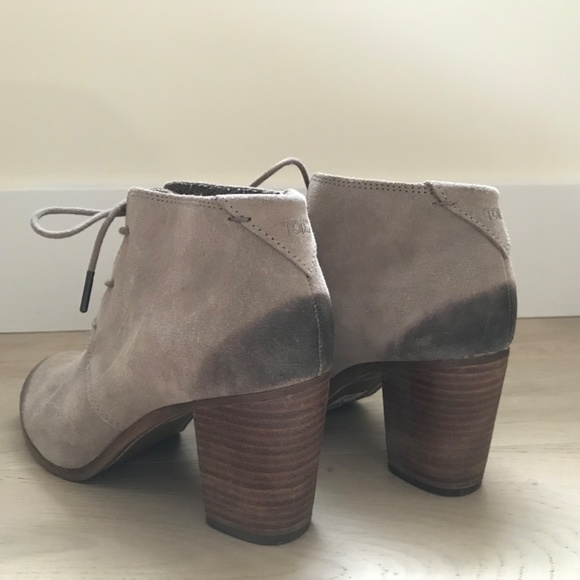 Toms Lunata Suede Stacked Heel Ankle Booties - Picture 2 of 4